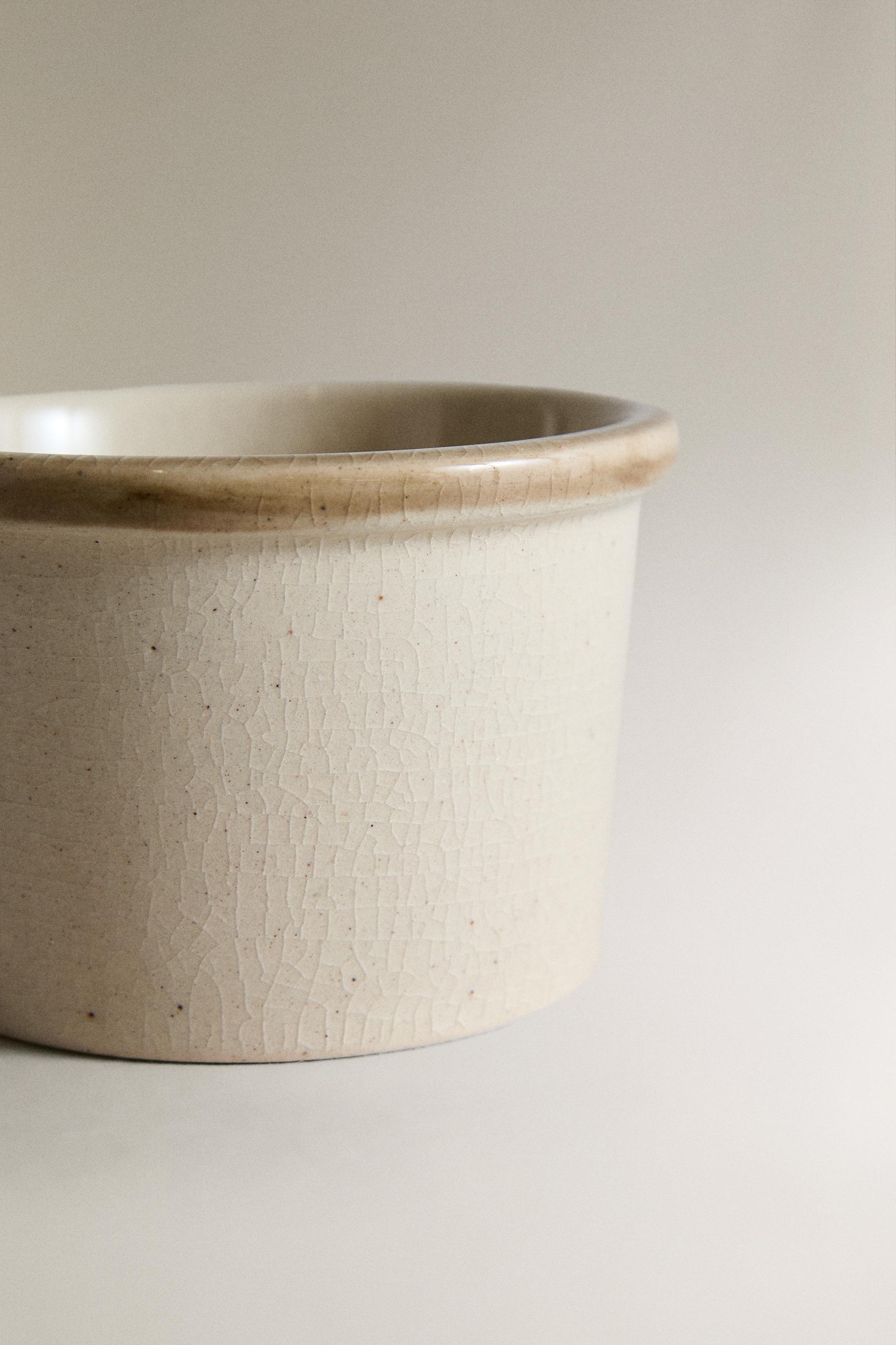 CYLINDRICAL STONEWARE SNACK BOWL